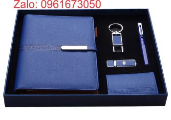 Bộ quà tặng sự kiện 5 món sản xuất với màu theo yêu cầu khách hàng in logo theo yêu cầu