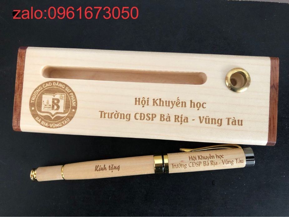 Bút gỗ mực nước cao cấp khắc tên, hộp bút gỗ có rảnh để name card khắc logo quà tặng ý nghĩa