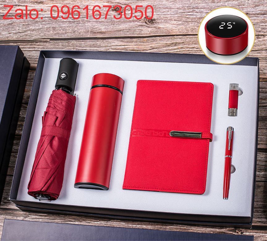 Cung cấp bộ giftset quà tặng gồm bình giữ nhiệt, usb kim loại, bút kim loại, sổ da và dù in logo theo yêu cầu