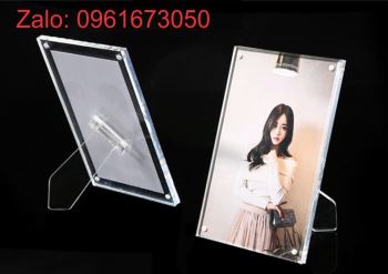 Cung cấp các loại khung ảnh mica để bàn có chân chống để hình 13 x 18 cm, để hình A4