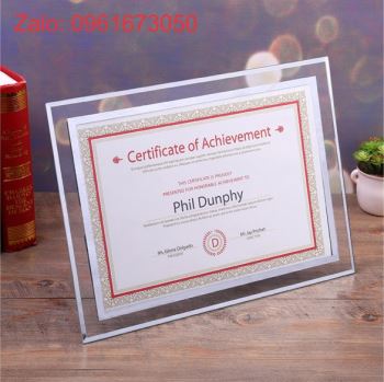 Khung bằng khen A4 bằng pha lê có viền mạ bạc in logo theo thiết kế