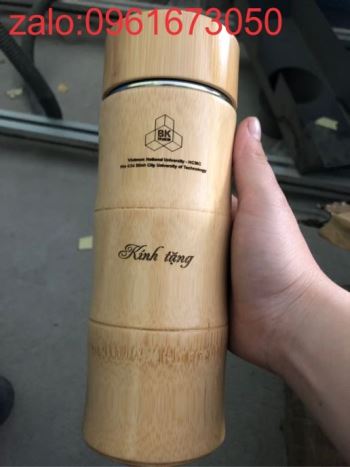 Bình Giữ Nhiệt Vỏ Tre Khắc Tên, Khắc Logo Theo Yêu Cầu Khách Hàng. Mã: Bvg 03
