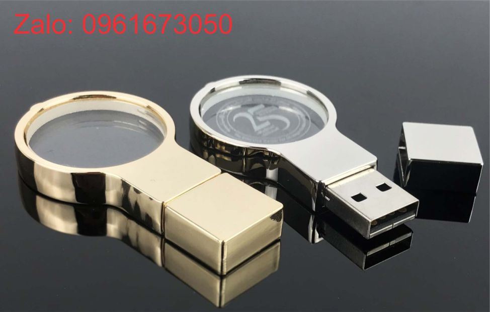 Usb pha lê tạo dáng kiểu tháu kính có vỏ bằng kim loại khắc tên theo yêu cầu