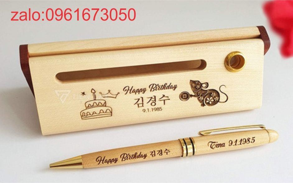 Viết gỗ mực bi khắc tên và hộp viết gỗ khắc logo theo yêu cầu làm quà tặng khách hàng
