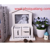 Lịch Bàn Bằng Gỗ Có Khung Hình Khắc Laser Logo Theo Thiết Kế. Mã: Lg 44