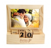 Mã Lg 11 - Lịch Gỗ Xúc Xắc Với Khung Hình Gỗ Thông Sản Xuất Theo Yêu Cầu