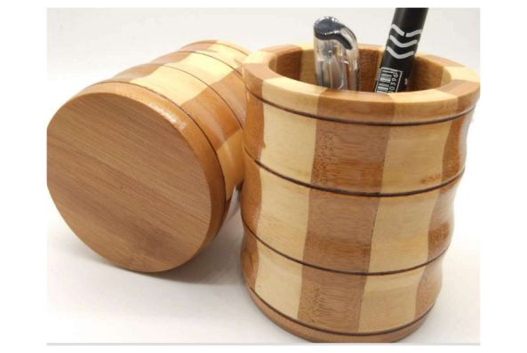 Lọ Cắm Bút Bằng Gỗ Làm Quà Tặng In Logo, In Chữ Theo Yêu Cầu Khách Hàng  .  Mã : Cb 03